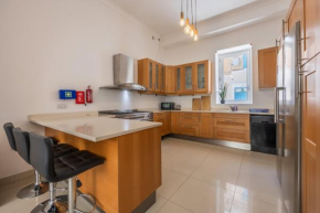 Hard to come by - modern & huge house in Sliema
